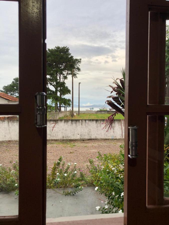 Casinha De Praia Na Fazenda Da Armacao Governador Celso Ramos Buitenkant foto